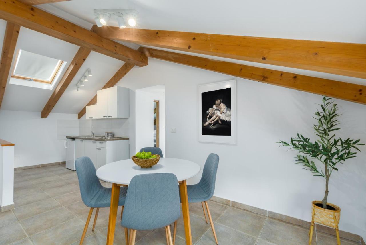 Apartments Agata Novigrad Istria المظهر الخارجي الصورة