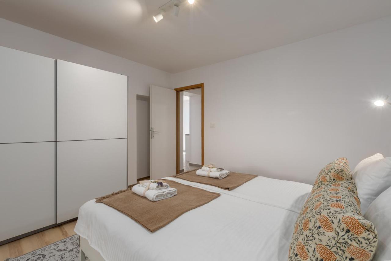 Apartments Agata Novigrad Istria المظهر الخارجي الصورة