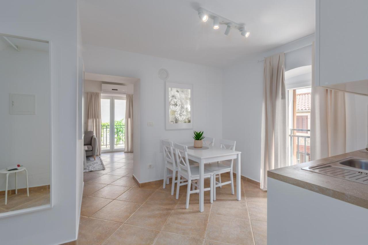 Apartments Agata Novigrad Istria المظهر الخارجي الصورة